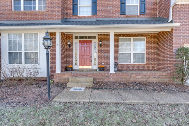 Building Photo - 605 Founders Pointe Blvd