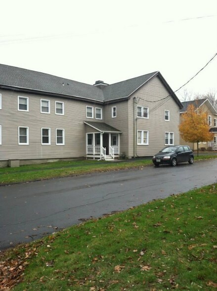 Building Photo - 49 Tappan St