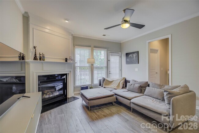 Building Photo - 629 6th Baxter Crossing