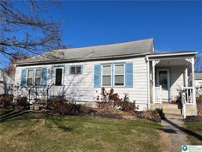 Building Photo - 353 West St