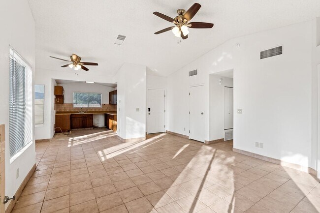Building Photo - 7221 S Camino Alegre