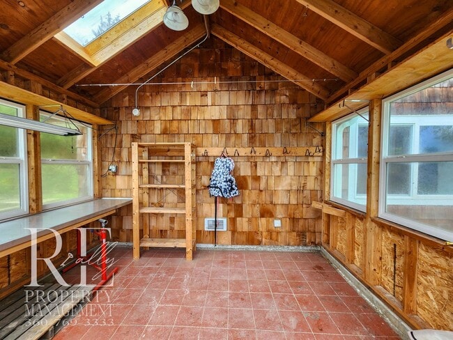 Building Photo - MOVE-IN SPECIAL: 50% OFF FIRST MONTHS RENT - Waterfront Rustic Retreat with Vaulted Ceilings, Pic...