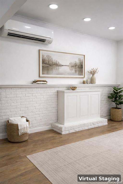 Building Photo - 35 Hicks Ave