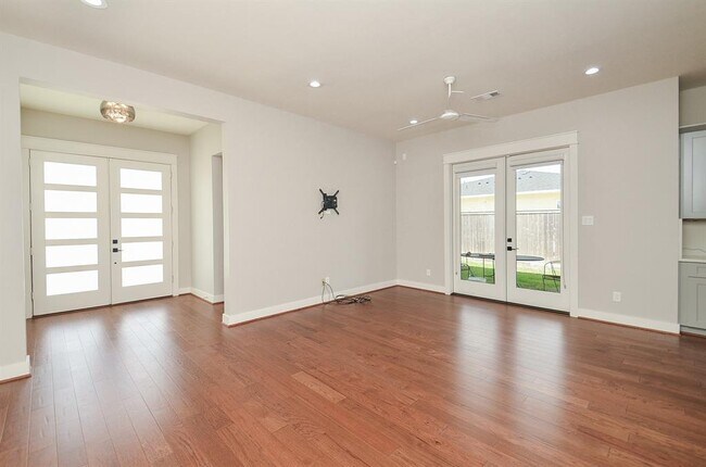 Building Photo - 18526 Bridgeway Ln