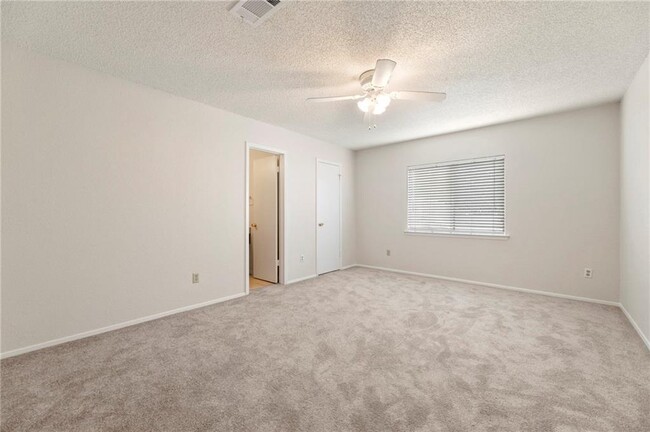 Building Photo - 4401 Molokai Dr