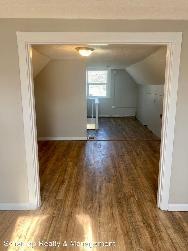 Building Photo - 3 br, 2.5 bath House - 835 Denmark St