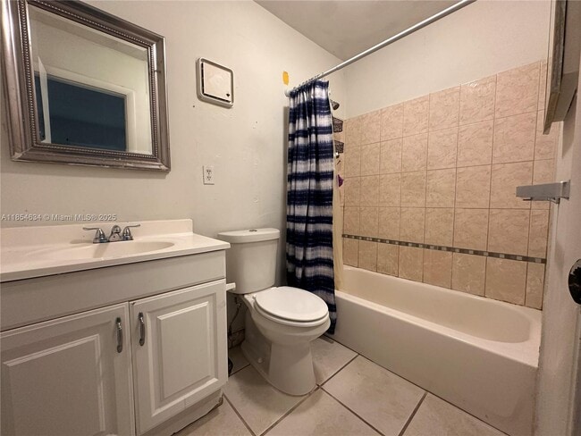 Building Photo - 11604 SW 124th Ct