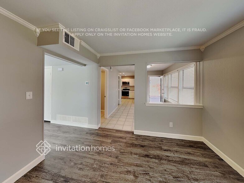 Building Photo - 2204 Amhearst Ct