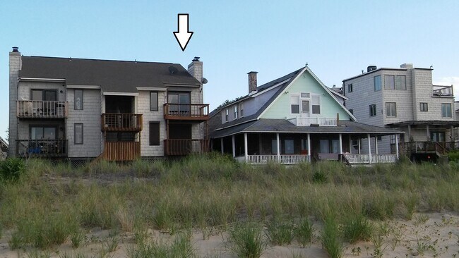 Top Floor Northwest Facing - 1254 W Ocean View Ave