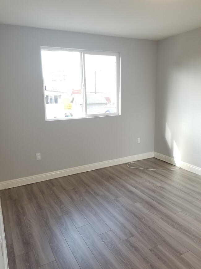 Building Photo - 955 Magnolia Ave