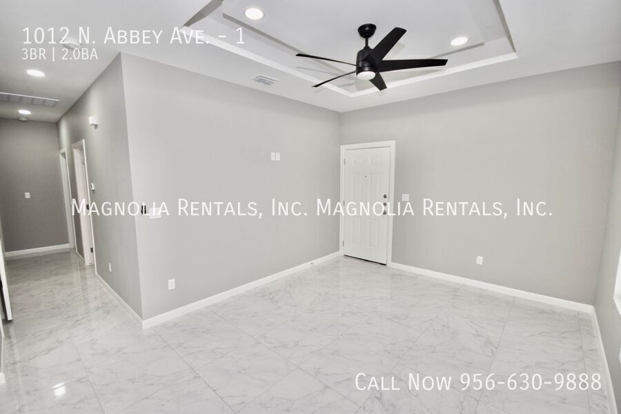 Building Photo - 1012 N Abbey Ave