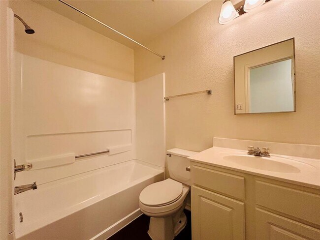 Building Photo - 1235 Deerhound Pl