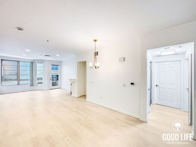 Building Photo - 1465 C St