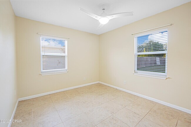 Building Photo - 1504 W 13th St