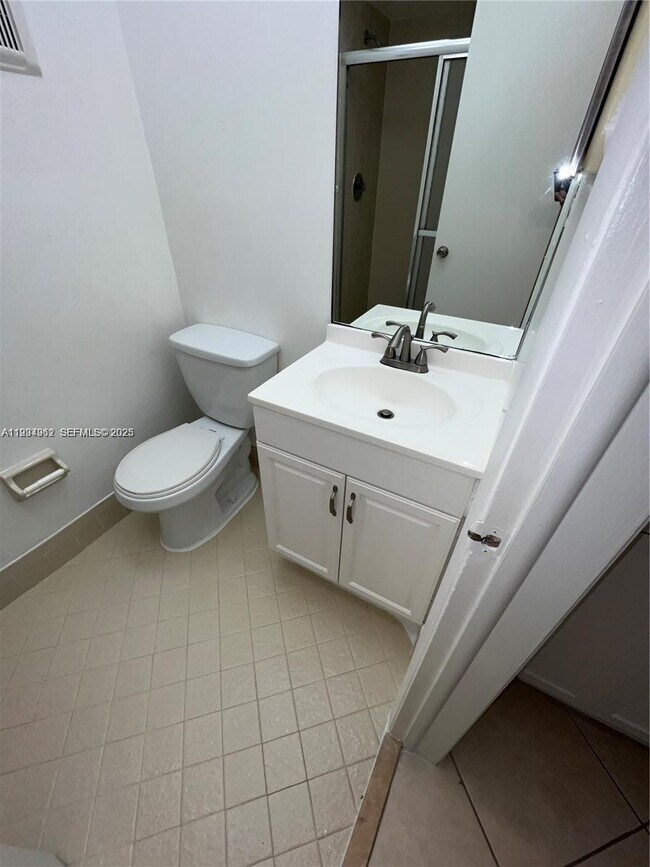 Building Photo - 11453 NW 39th Ct