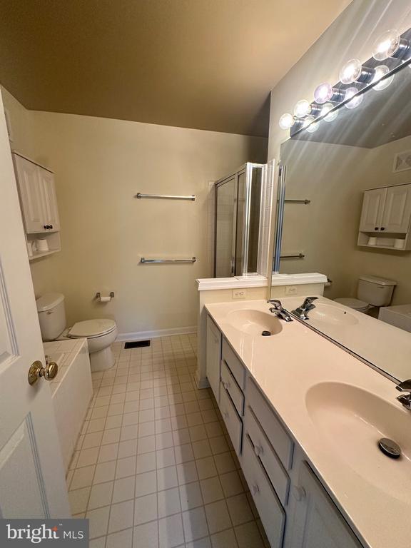 Building Photo - 12614 Fair Crest Ct