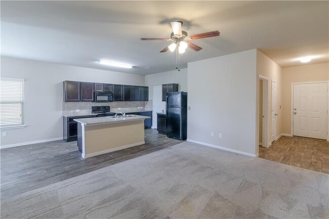 Building Photo - 15117 Bullbrier Rd