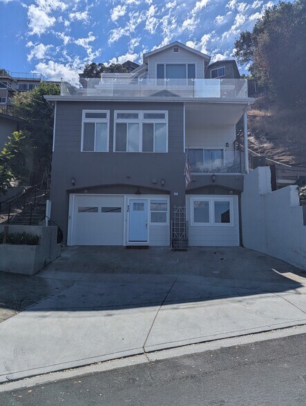 Building Photo - 61 Madera Avenue