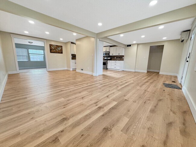 Building Photo - Remodeled Boise 3-Bedroom with Large Yard, RV Parking, Pet Friendly, Near Downtown Boise & BSU