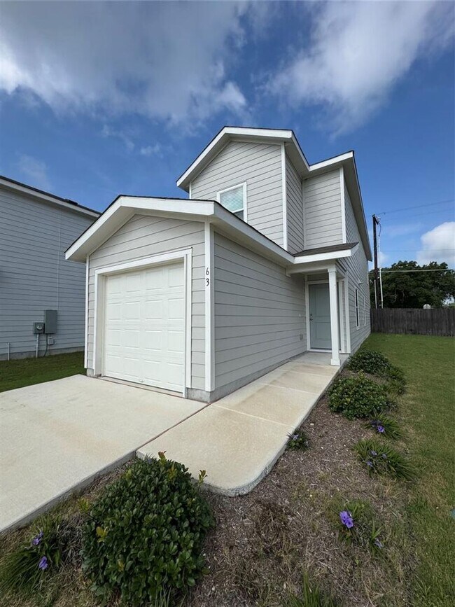 Building Photo - 63 Trinity Cir