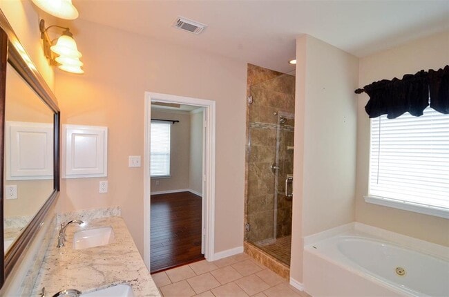 Building Photo - 20302 Windsor Trace Ln