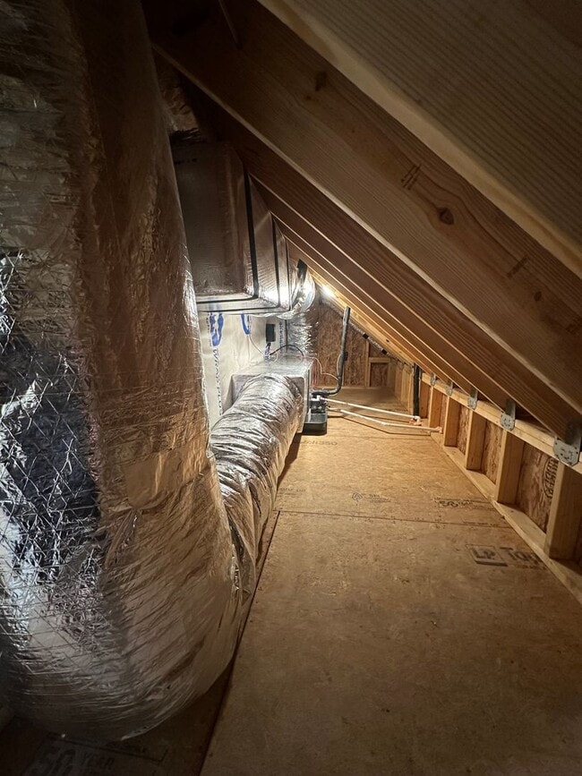 Building Photo - 2 Bed/2 Bath Long-Term Rental in Manteo!