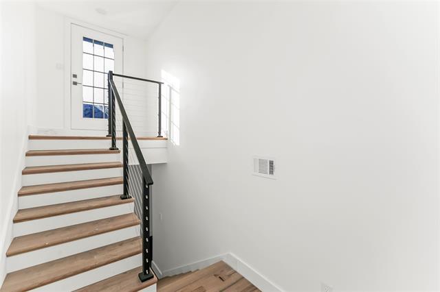 Building Photo - 1105 Poindexter St