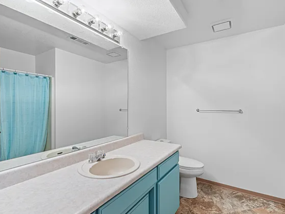 Building Photo - 1744 Sandpiper Dr