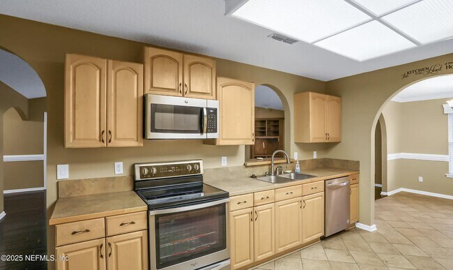 Building Photo - 3691 Cameron Crossing Dr