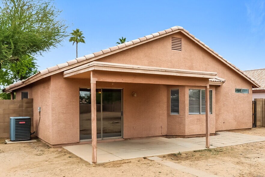 Building Photo - 14067 W Two Guns Trail
