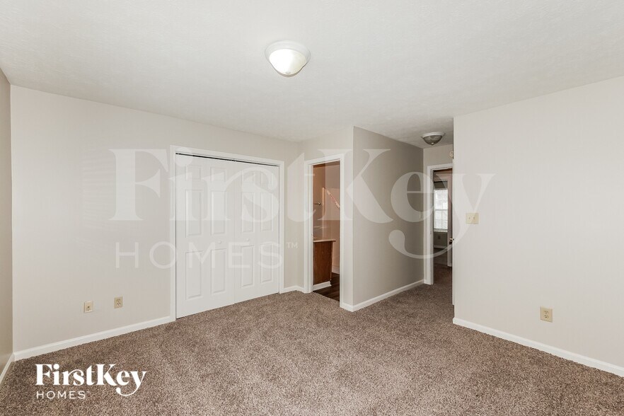 Building Photo - 12714 Roan Ln