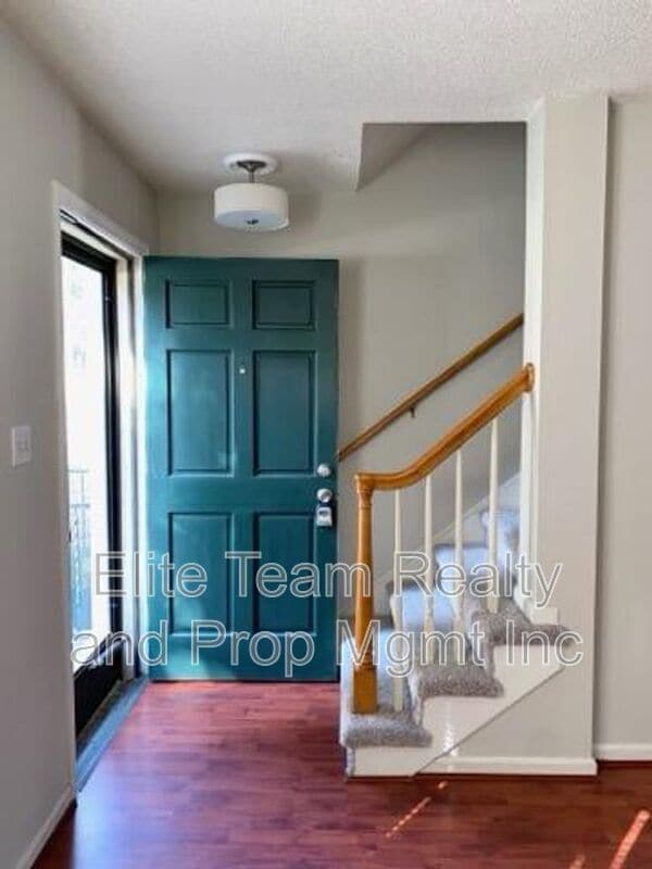 Building Photo - 4657 Old Lantern Way