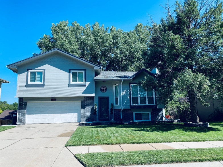 Primary Photo - 8845 N 82nd Ave