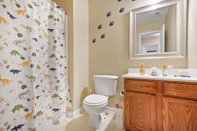 Building Photo - 4410 Caven Ct N