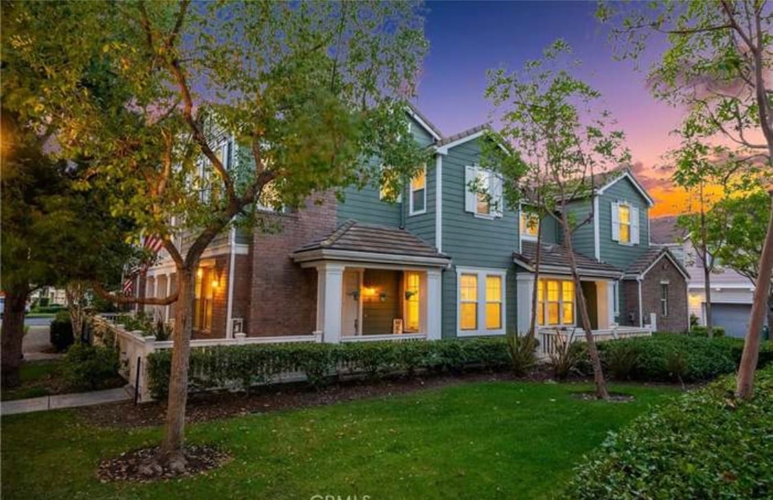 Building Photo - 16 Shelburne St