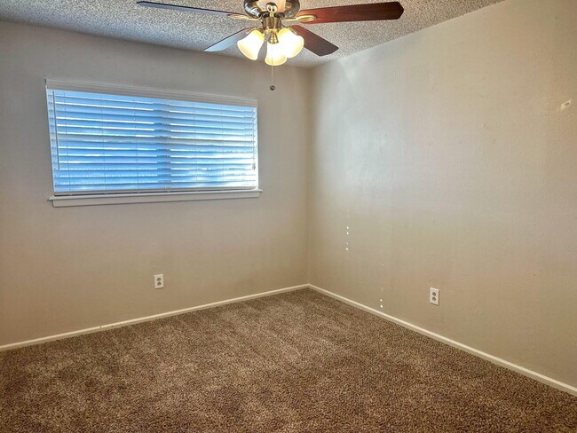 Building Photo - 5427 46th St