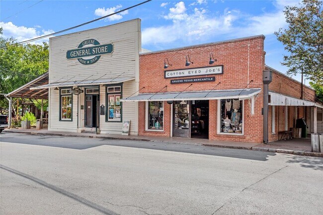 Building Photo - 1015 Lime Gruene