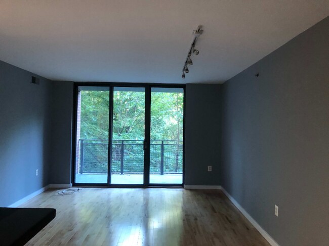 Primary Photo - 3883 Connecticut Ave NW