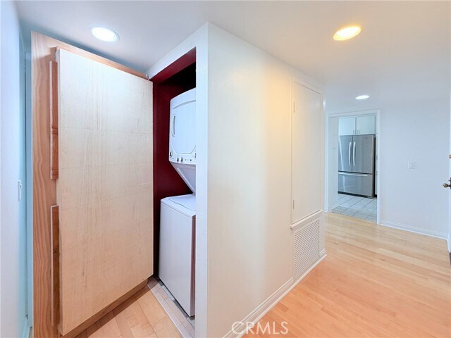 Building Photo - 1129 Larrabee St