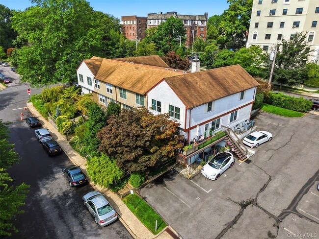 Building Photo - 149 Fenimore Rd