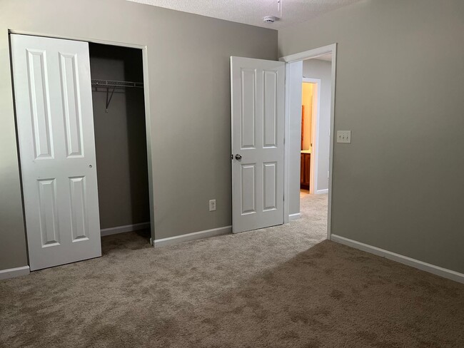 Building Photo - Spacious 2 Story Home In Raleigh, Availabl...