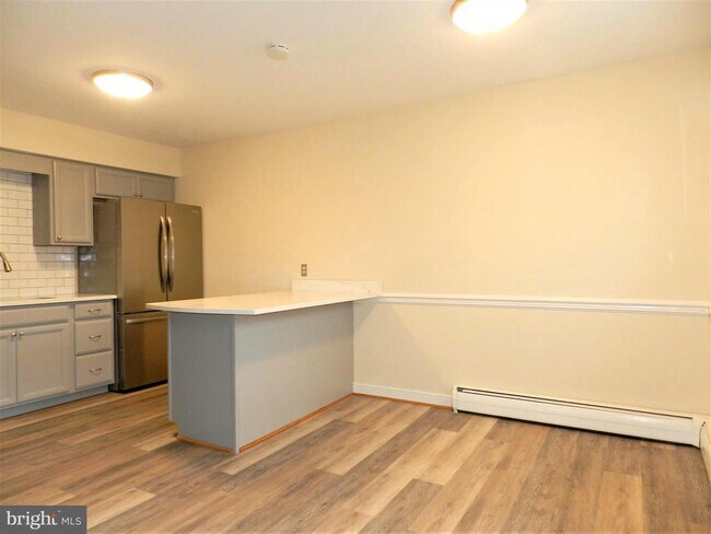 Building Photo - 300 Claiborne Ave