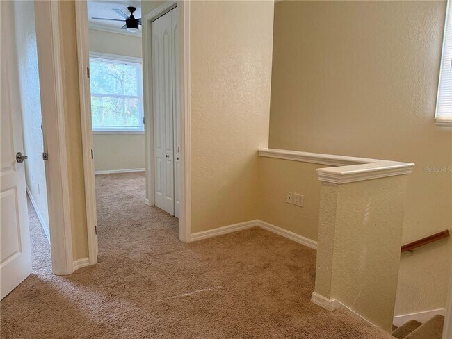 Building Photo - 2349 Max Ct