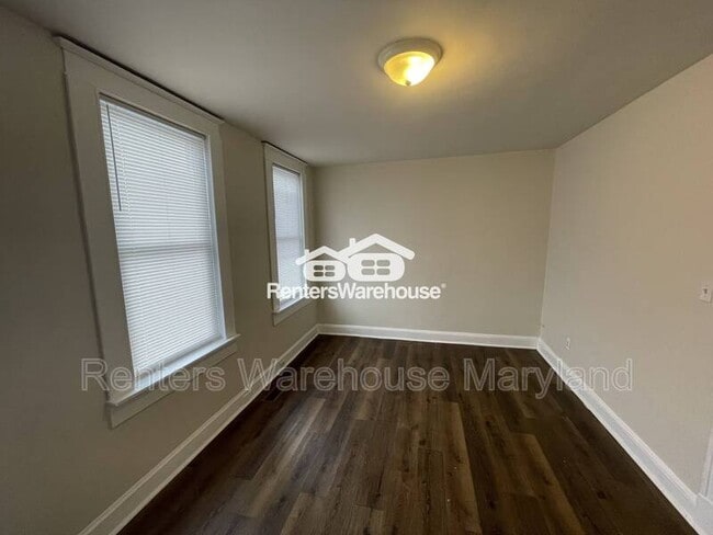 Building Photo - 2855 W Cold Spring Ln