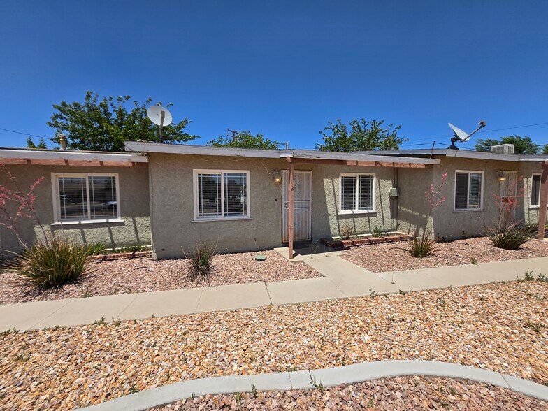 Building Photo - 16340 Villa Dr