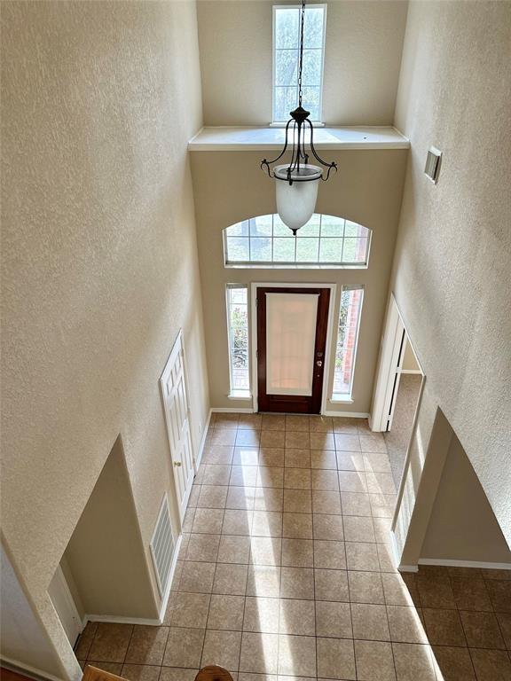 Building Photo - 3723 Tumbling Falls Dr