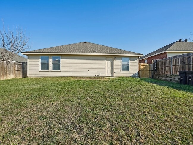 Building Photo - 4933 Parkrise Dr