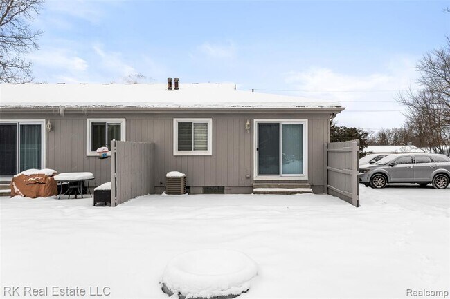 Building Photo - 58629 Wallington