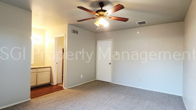 Building Photo - 13607 Flagstone Ln