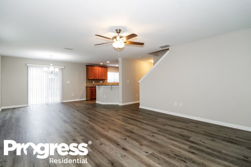 Building Photo - 9540 Simeon Dr